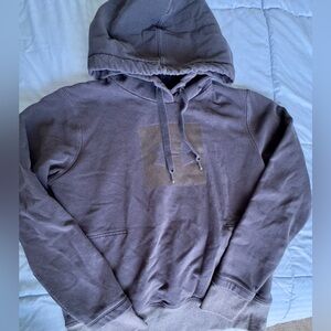 Black Under Armour Sweatshirt Hoodie with zipper pockets size medium